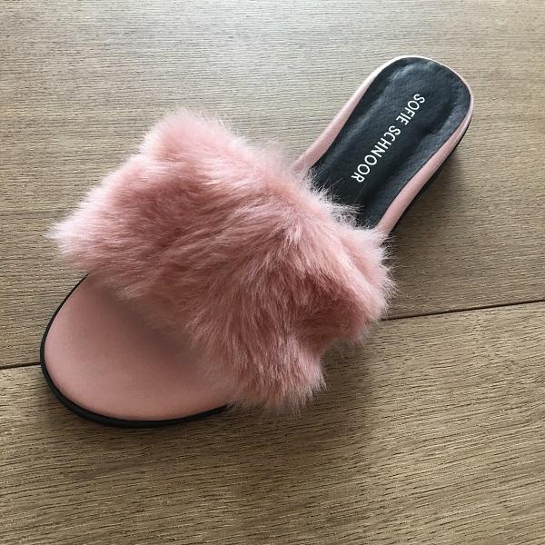 Nysgerrighed har straf SOFIE SCHNOOR - S182690 - Feminin slippers med pels - Rosa